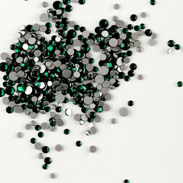 BB KRISTALI (100 kom) EMERALD GREEN SS5